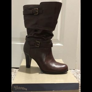 Leather brown boots
